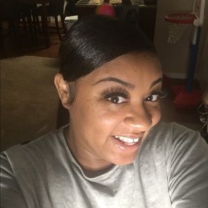 Meet your Posher, Keneitha